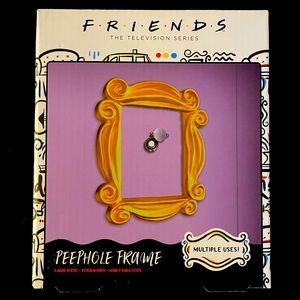 COPY - Friends Peephole Frame